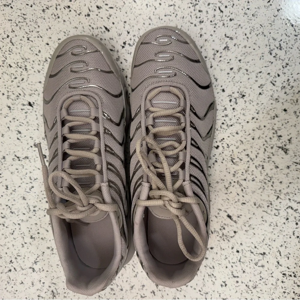 Nike Women's Athletic Sneakers in Light Taupe Gray
